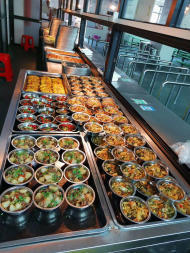 東莞工地、工廠、學校飯堂承包與團餐配送 餐飲企業管理的全方位解析